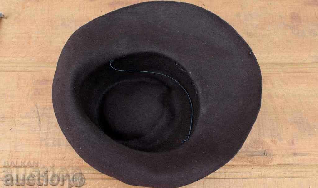 Delivery of . 1930's Czarist Lady's Hat Chapel PERFECTLY STORED