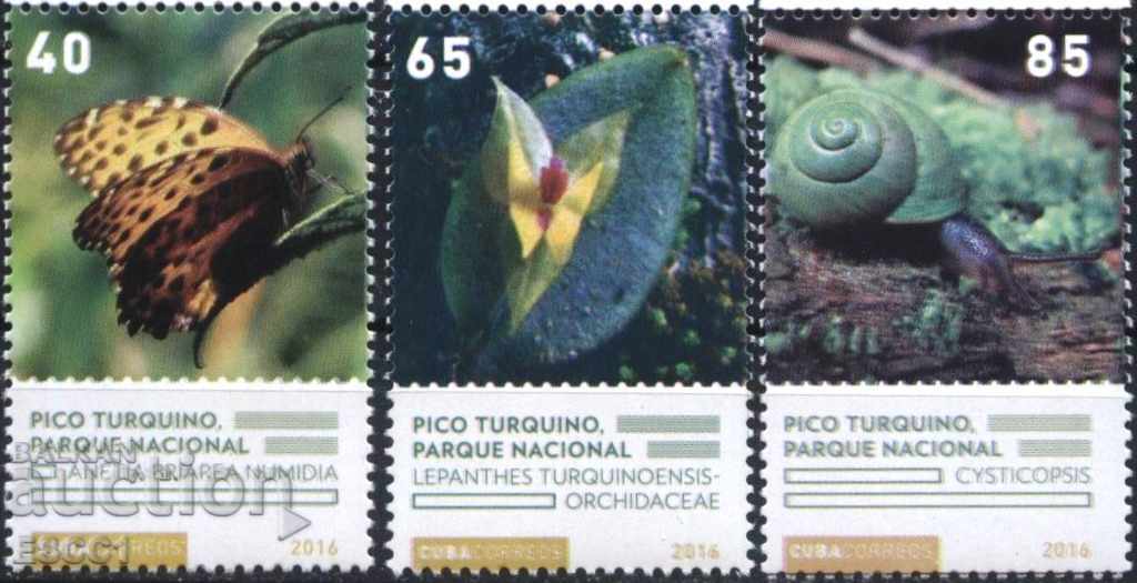 Чисти марки Флора Фауна Пеперуда  Охлюв  2016 от  Куба