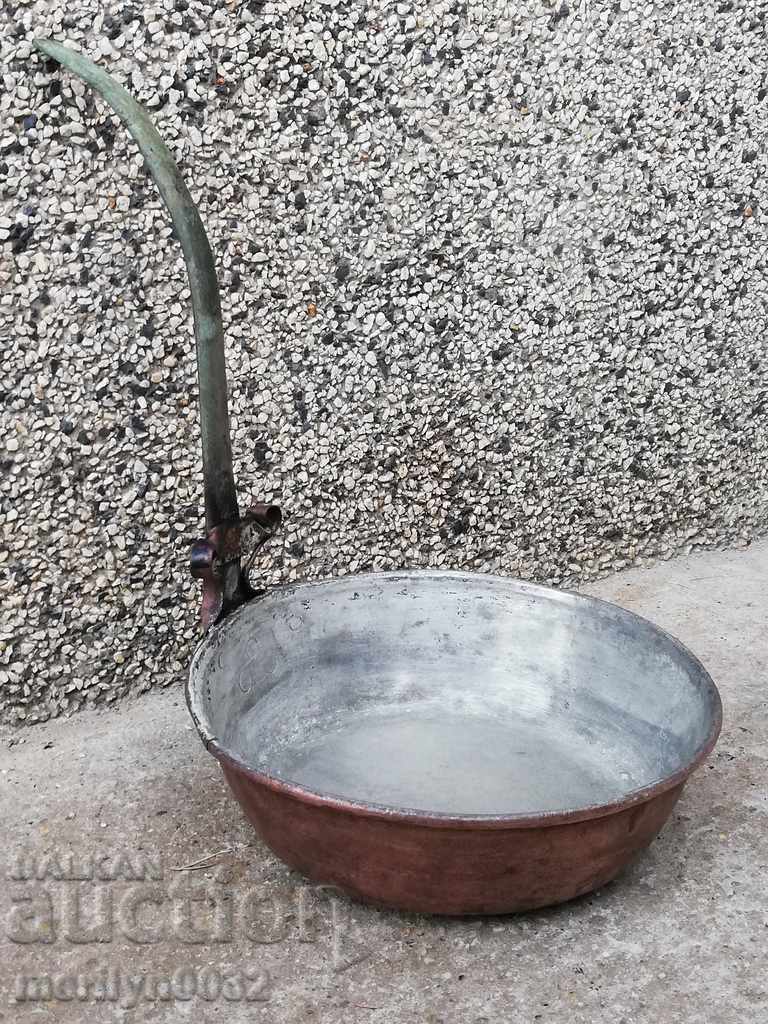 An old copper pan, a baker, a tray, a copper pot with price 89.00 BGN | € 45.50 An old copper pan, a baker, a tray, a copper pot with price 89.00 BGN | € 45.50