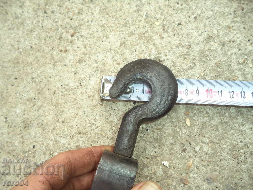 Auction HOOK HOOK Auction HOOK HOOK