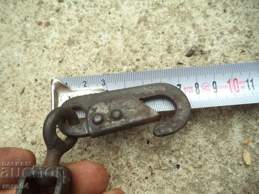 Auction HOOK HOOK Auction HOOK HOOK