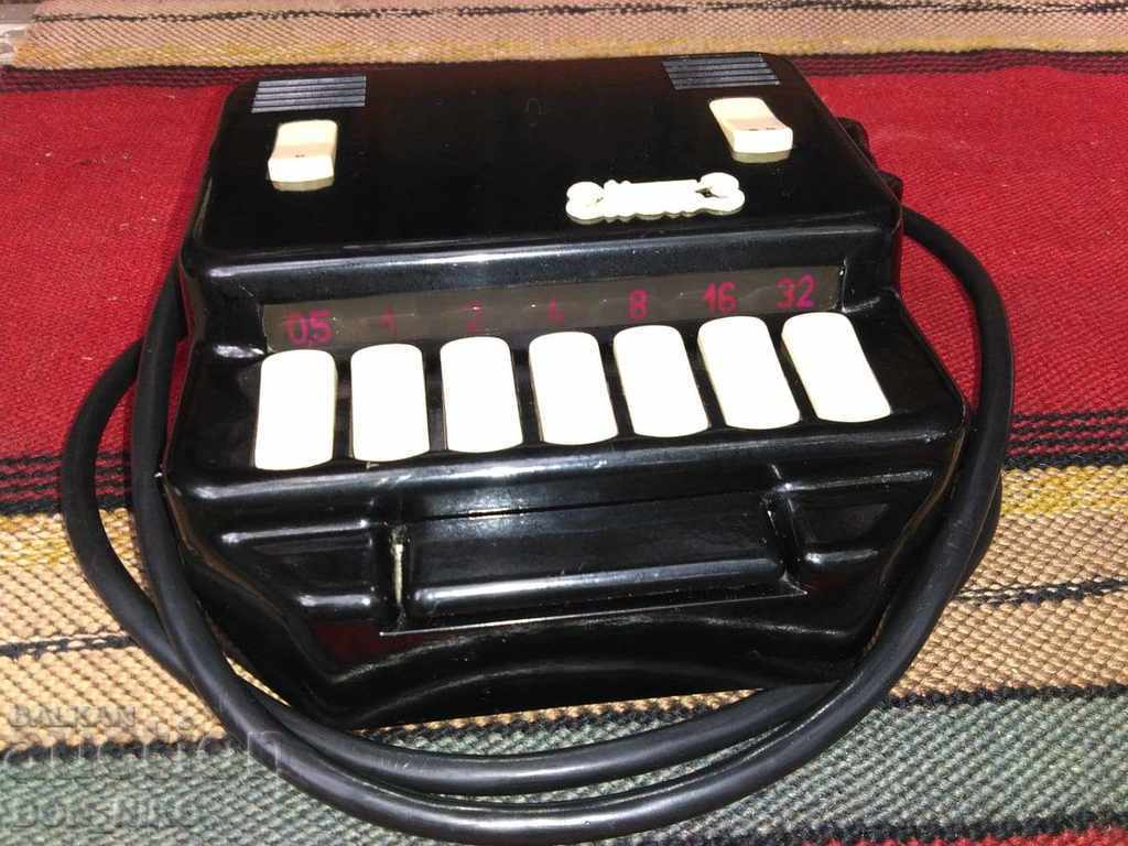 Auction ELTON 3 Auction ELTON 3