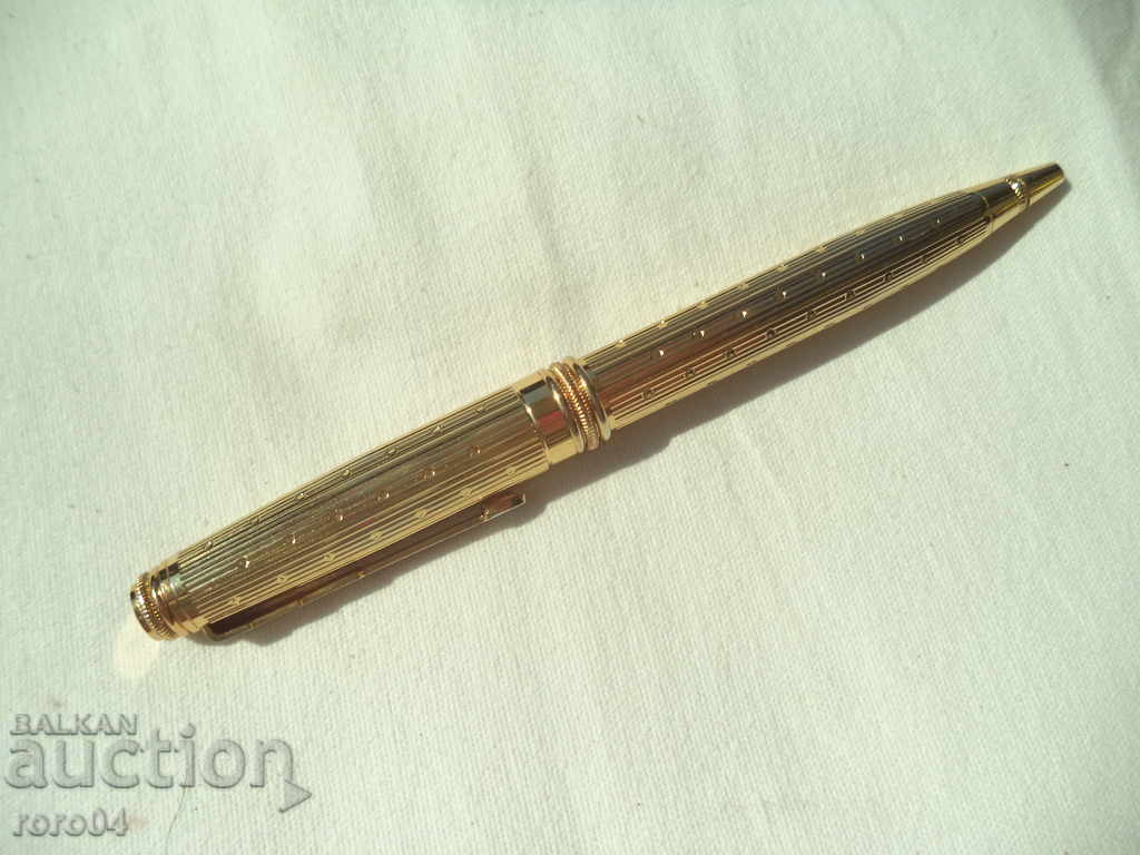 Auction  MASSIVE OLD GOLDEN PEN