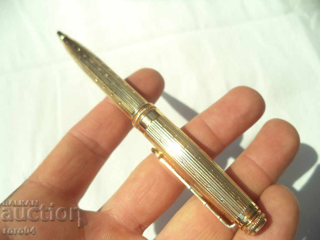 Delivery of MASSIVE OLD GOLDEN PEN