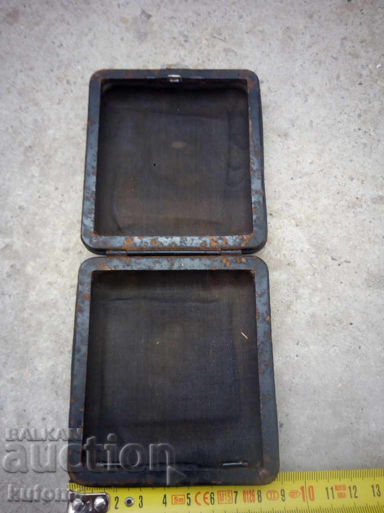 Caseta de ceas turistic cu preț 9.99 BGN | € 5.11 Caseta de ceas turistic cu preț 9.99 BGN | € 5.11