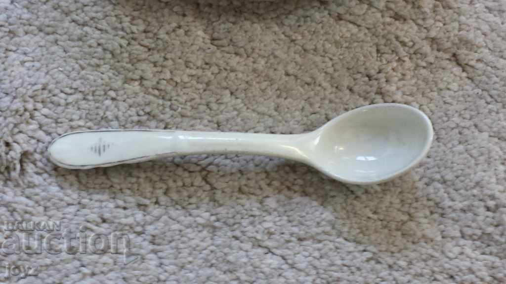 Delivery of 1918-1939 PORCELAIN SAUCER M Z CZECHOSLOVAKIA + SPOON