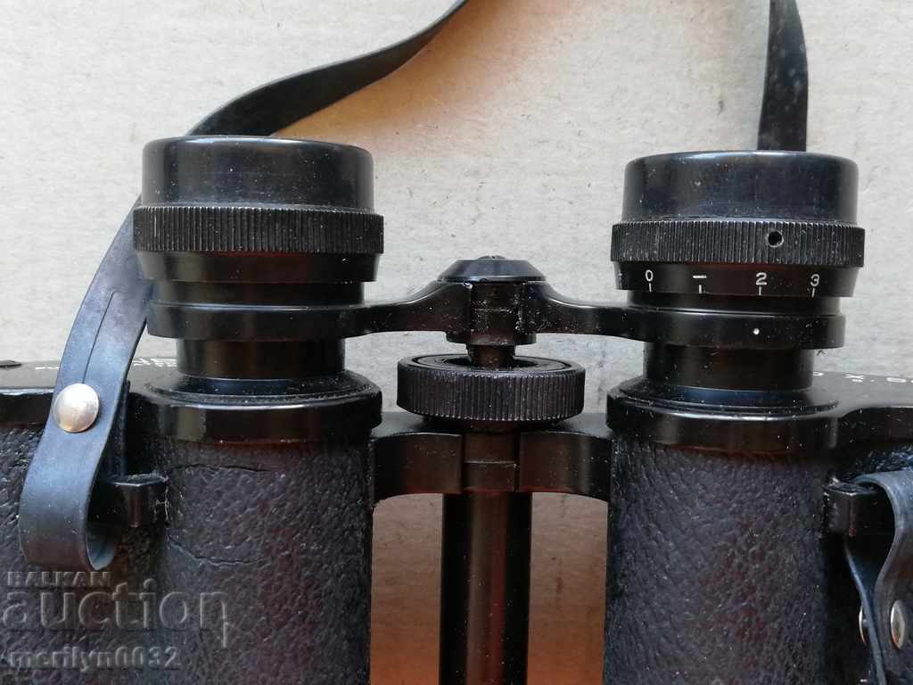 Delivery of Old 10/50 binoculars with binocular case