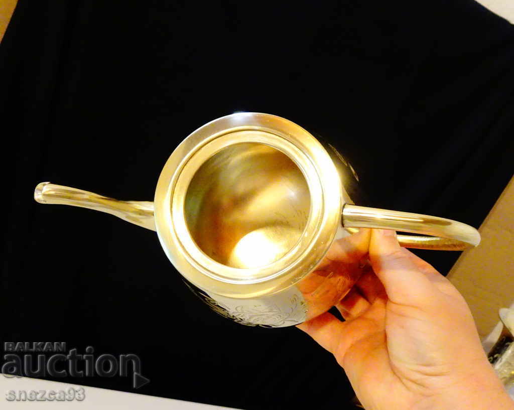 Delivery of Teapot, jug, British India, bronze, marking.