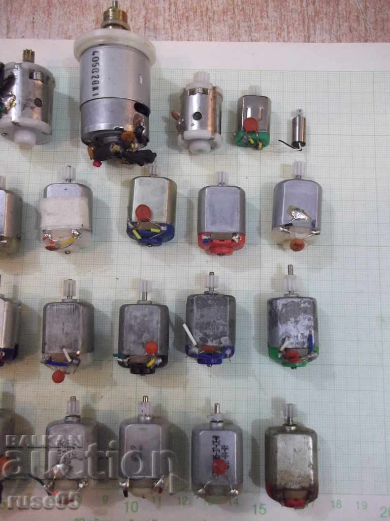 Παράδοση Παρτίδα 24 τεμ. μικροκινητήρες συνεχούς ρεύματος που λειτουργούν Παράδοση Παρτίδα 24 τεμ. μικροκινητήρες συνεχούς ρεύματος που λειτουργούν