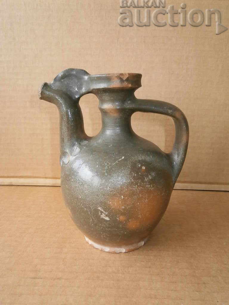 Renaissance curb bracket brim pottery with price 31.00 BGN | € 15.85