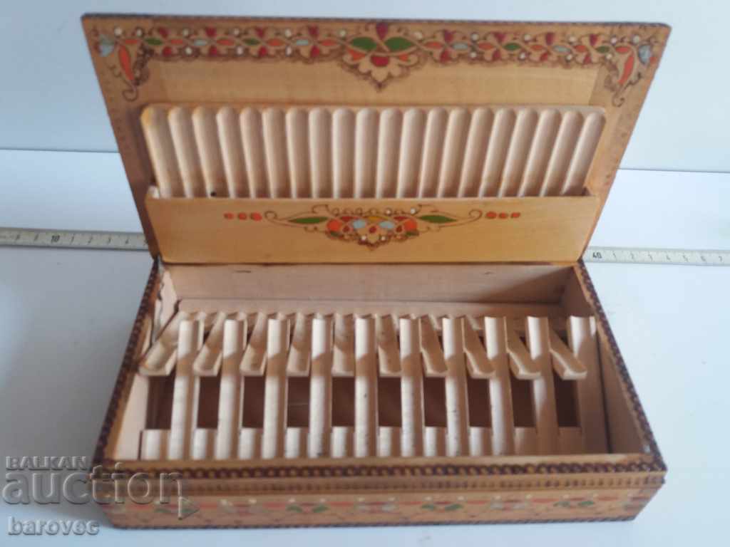 Beautiful pyrographic wooden box - snuff box with price 14.99 BGN | € 7.66