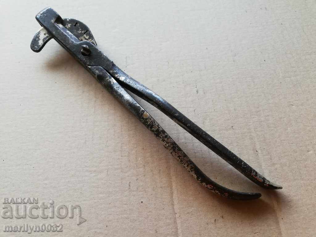 Veterinary clamps for medical instruments with price 60.00 BGN | € 30.68 Veterinary clamps for medical instruments with price 60.00 BGN | € 30.68