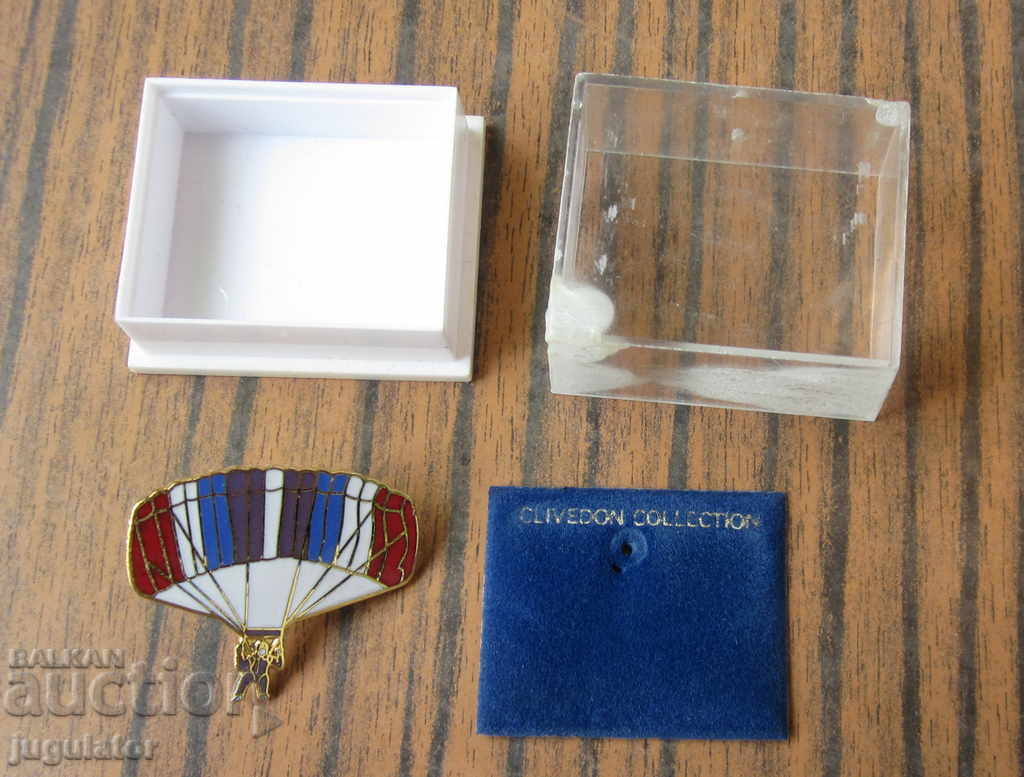 стара Френска военна парашутна значка парашутен знак в кутия