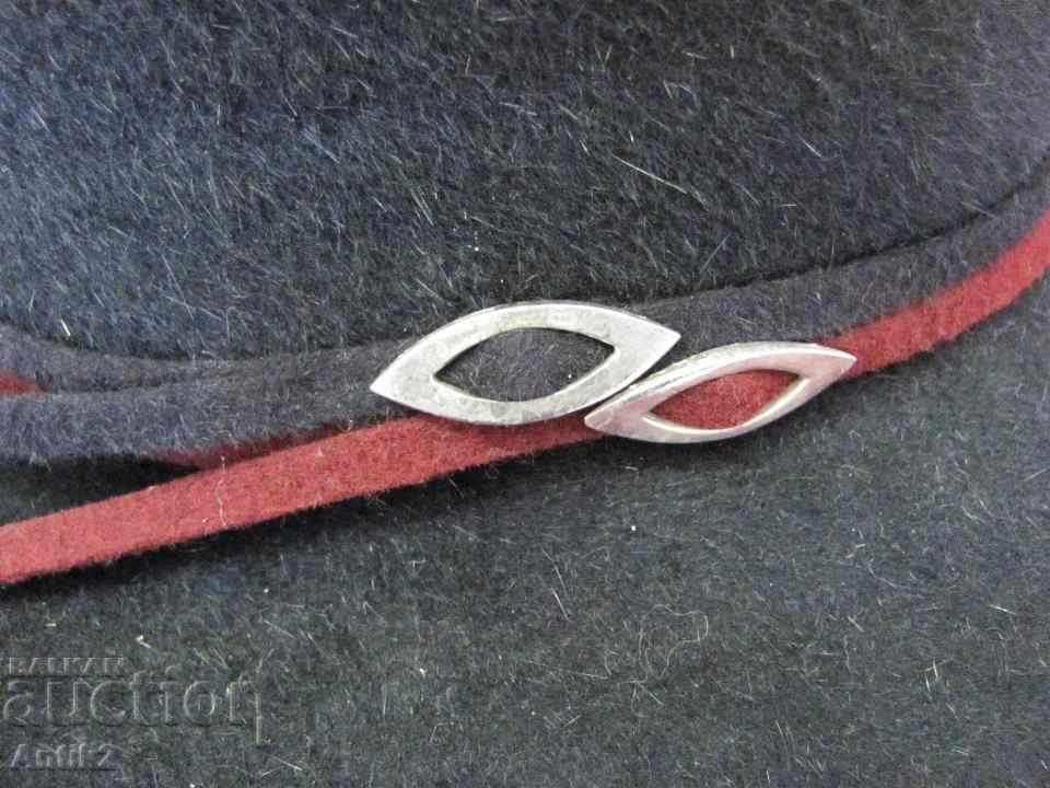 Auction 30s Lady's Hat Black Felt Auction 30s Lady's Hat Black Felt