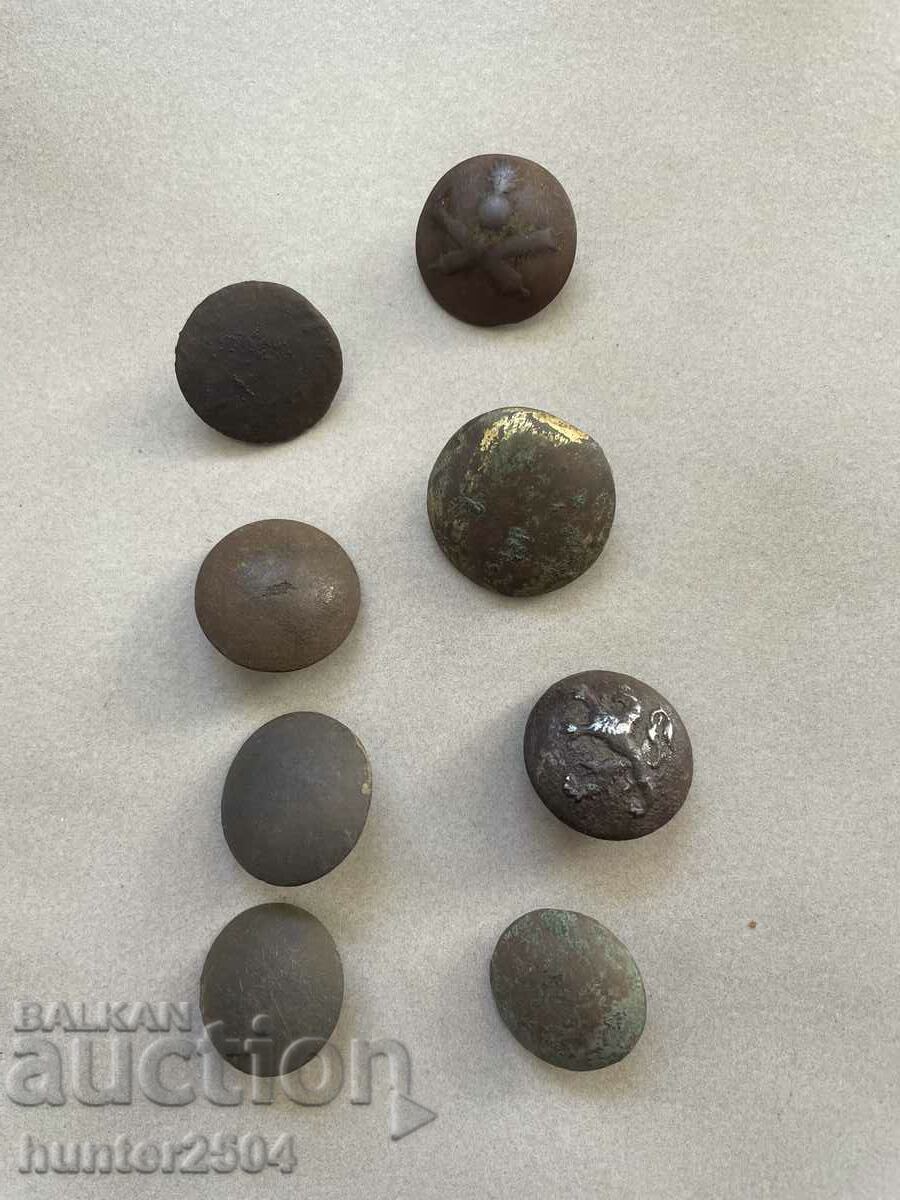 LOT 7 military buttons from Turkish, Russian and Bulgarian in. unif. with price 39.95 BGN | € 20.43 LOT 7 military buttons from Turkish, Russian and Bulgarian in. unif. with price 39.95 BGN | € 20.43