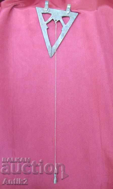 Auction 17th Century Bronze Massive Original Level Auction 17th Century Bronze Massive Original Level