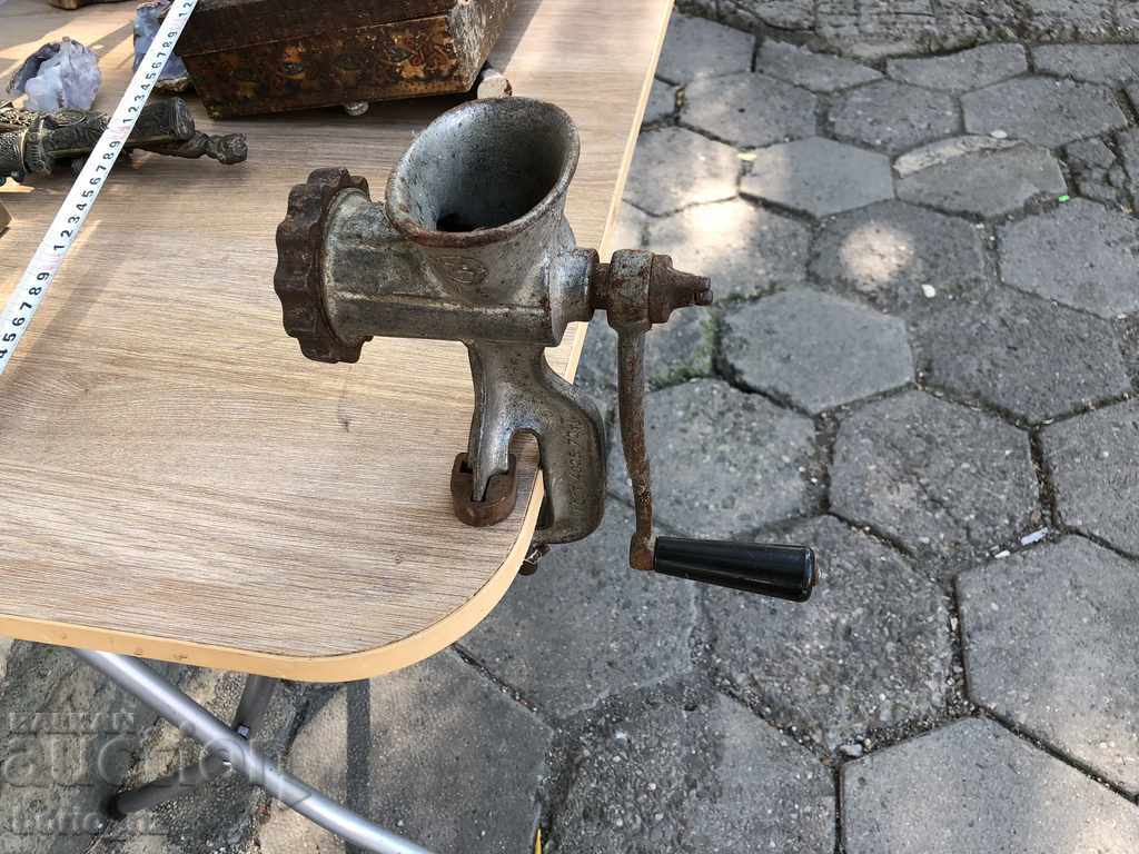 10034. OLD MOLDING MACHINE USSR with price 15.00 BGN | € 7.67 10034. OLD MOLDING MACHINE USSR with price 15.00 BGN | € 7.67