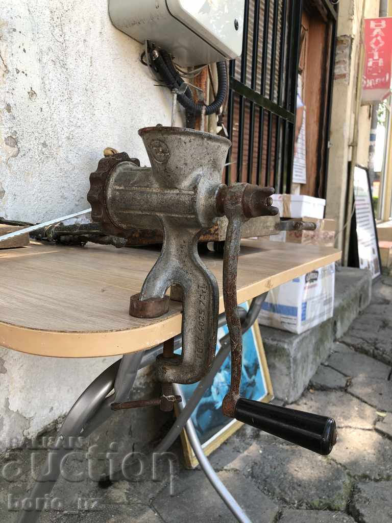 Auction 10034. OLD MOLDING MACHINE USSR Auction 10034. OLD MOLDING MACHINE USSR