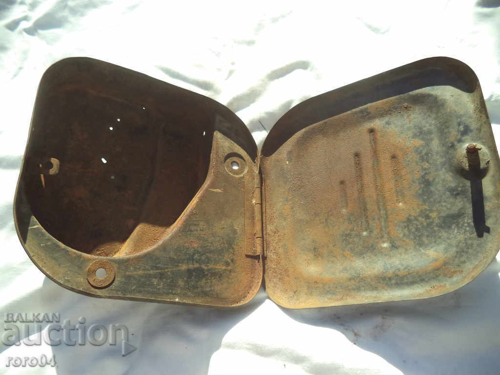 OLD RETRO MOTOR PAD with price 31.50 BGN | € 16.11 OLD RETRO MOTOR PAD with price 31.50 BGN | € 16.11