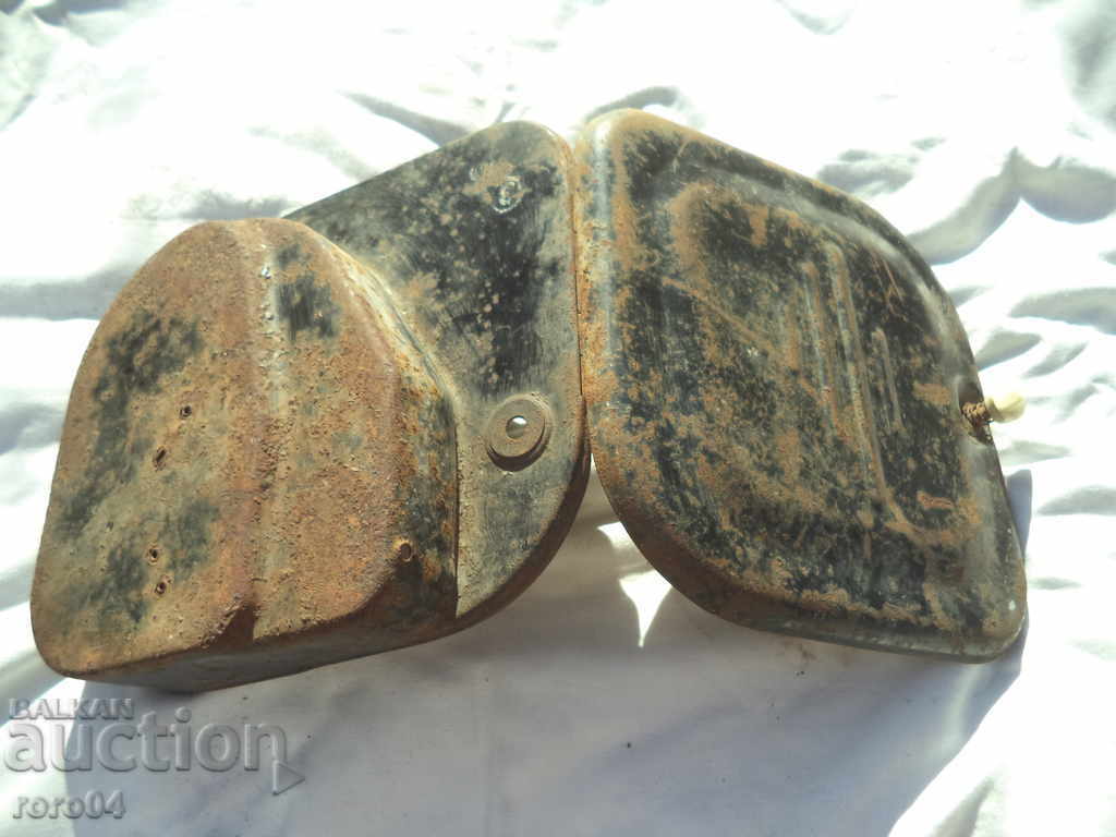 OLD RETRO MOTOR PAD - 6 OLD RETRO MOTOR PAD - 6