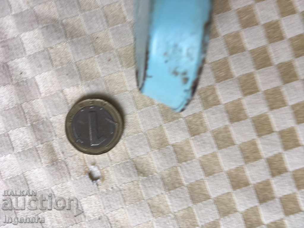 Auction TAS TASCHES FOR PHARMACEUTICAL SCALE OR OTHER METAL Auction TAS TASCHES FOR PHARMACEUTICAL SCALE OR OTHER METAL