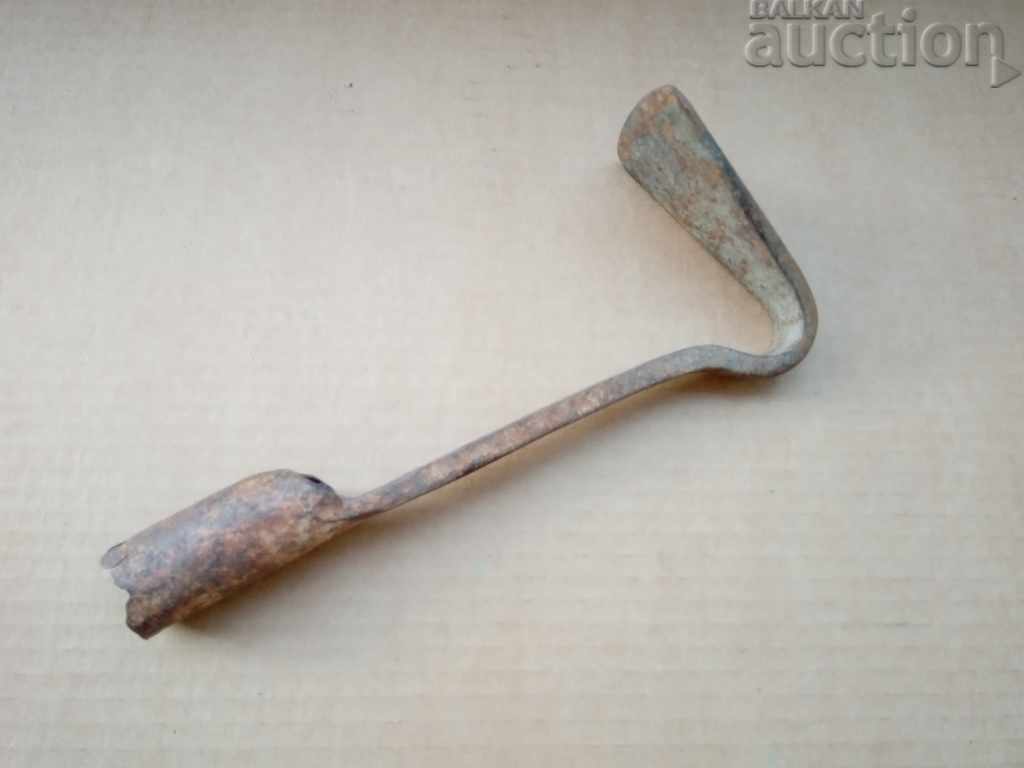 primitive chapa hoe agricultural tool wrought iron with price 25.00 BGN | € 12.78