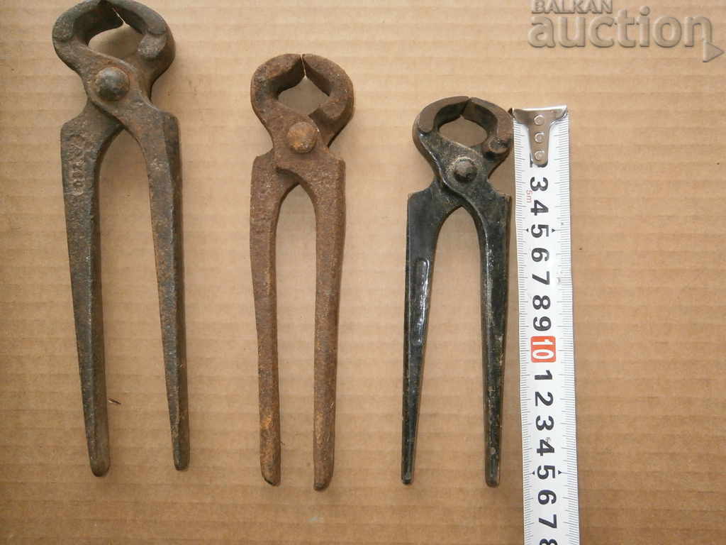 Delivery of lot antique pliers tile tool Delivery of lot antique pliers tile tool