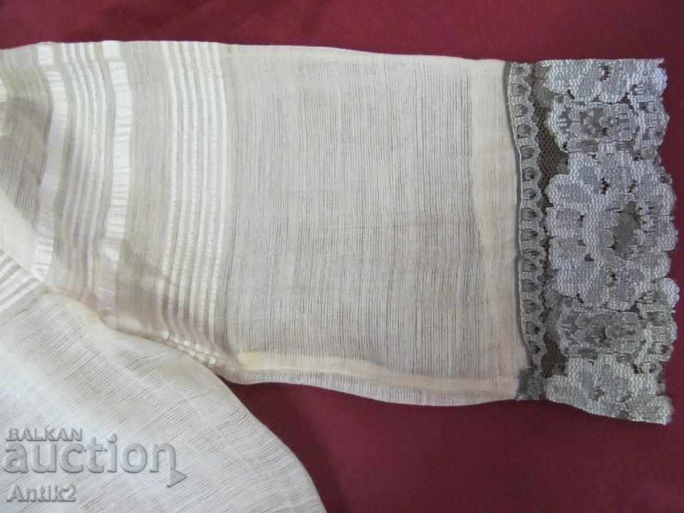 19th century Folk Art Children's Shirt silk kenar and lace - 6