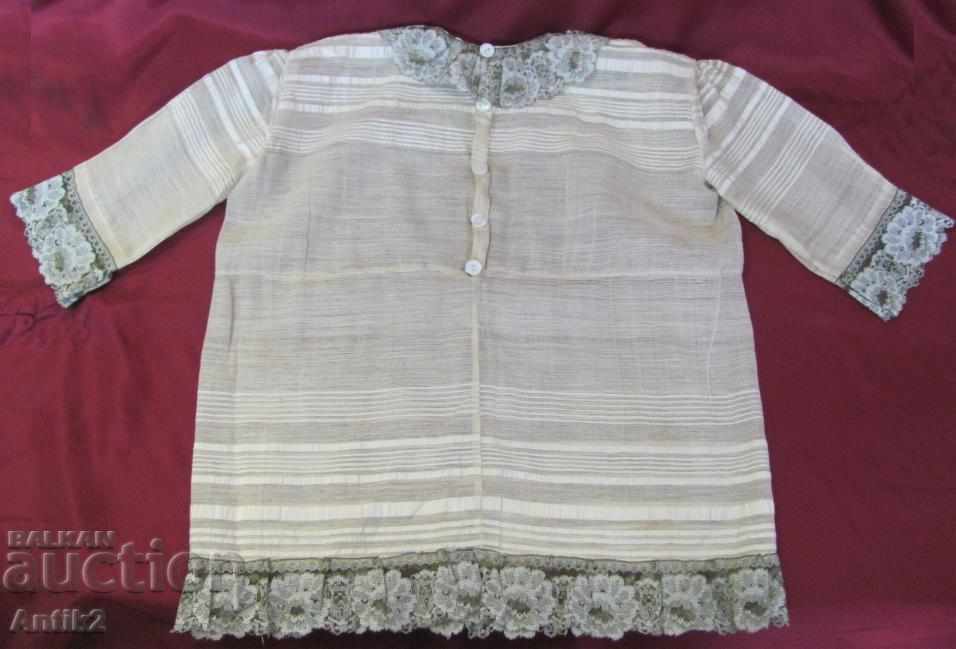 19th century Folk Art Children's Shirt silk kenar and lace - 7