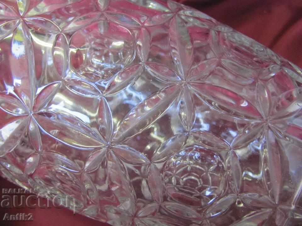 Delivery of Old Art Deco Crystal Vase handmade