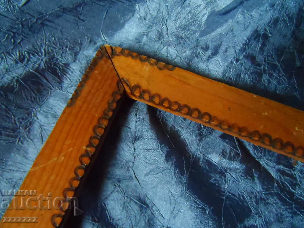 cadru vechi din lemn - 1 cu preț 10.00 BGN | € 5.11