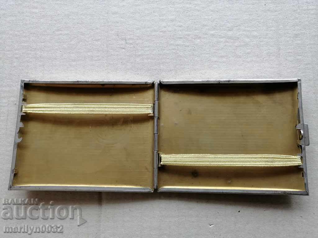 Tabakera engraved at the 9th World Youth Festival 1968. - 6 Tabakera engraved at the 9th World Youth Festival 1968. - 6