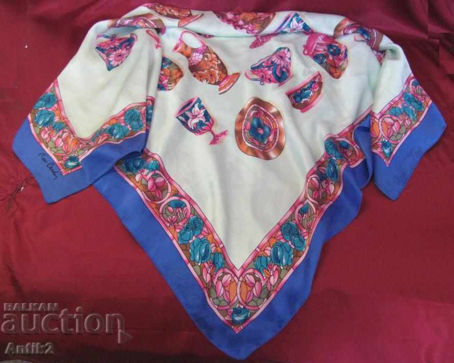 Delivery of Old Original Ladies Scarf Piere Cardin Delivery of Old Original Ladies Scarf Piere Cardin