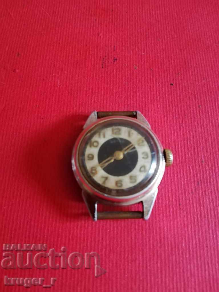 Women's watch VESNA with price 10.00 BGN | € 5.11 Women's watch VESNA with price 10.00 BGN | € 5.11