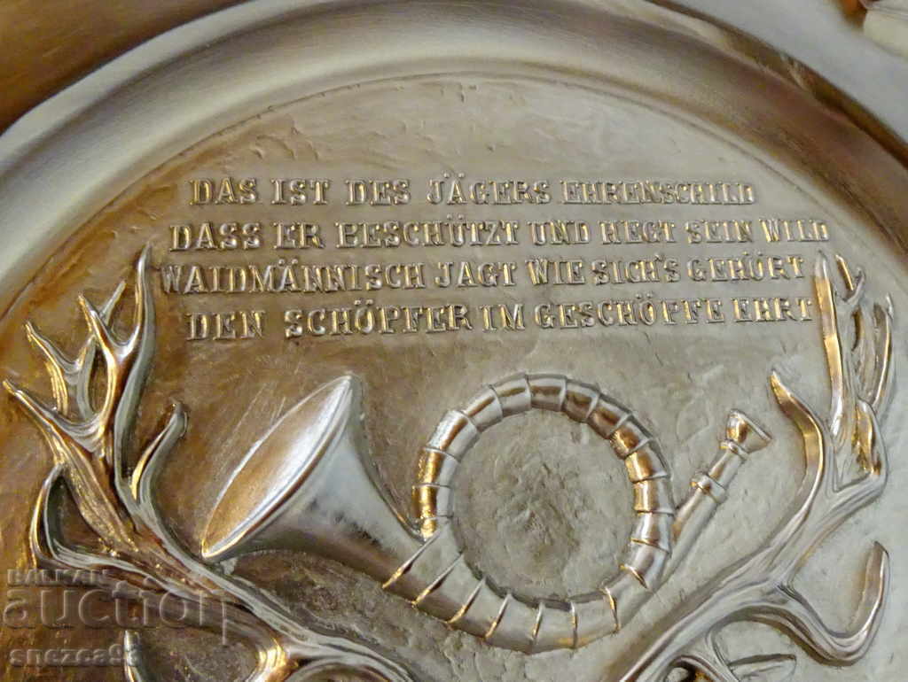 Auction Clay plate, panel Head of a Deer, hunting horn Auction Clay plate, panel Head of a Deer, hunting horn