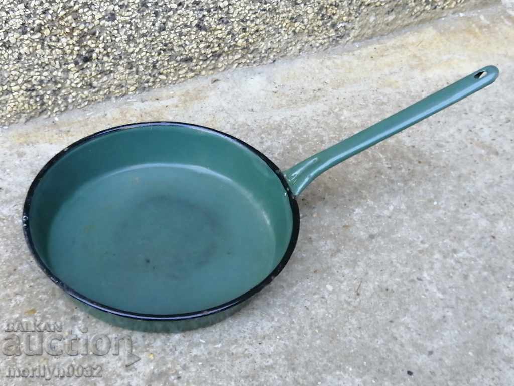 Auction Enameled vessel, pan NRB early soc Kolarovgrad Auction Enameled vessel, pan NRB early soc Kolarovgrad