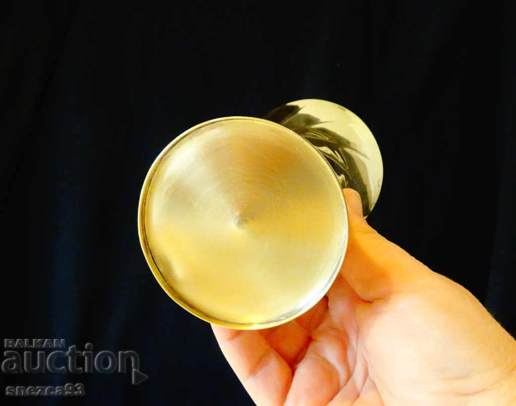 Auction Bronze vase, napkin holder, relief, 250 gr Auction Bronze vase, napkin holder, relief, 250 gr