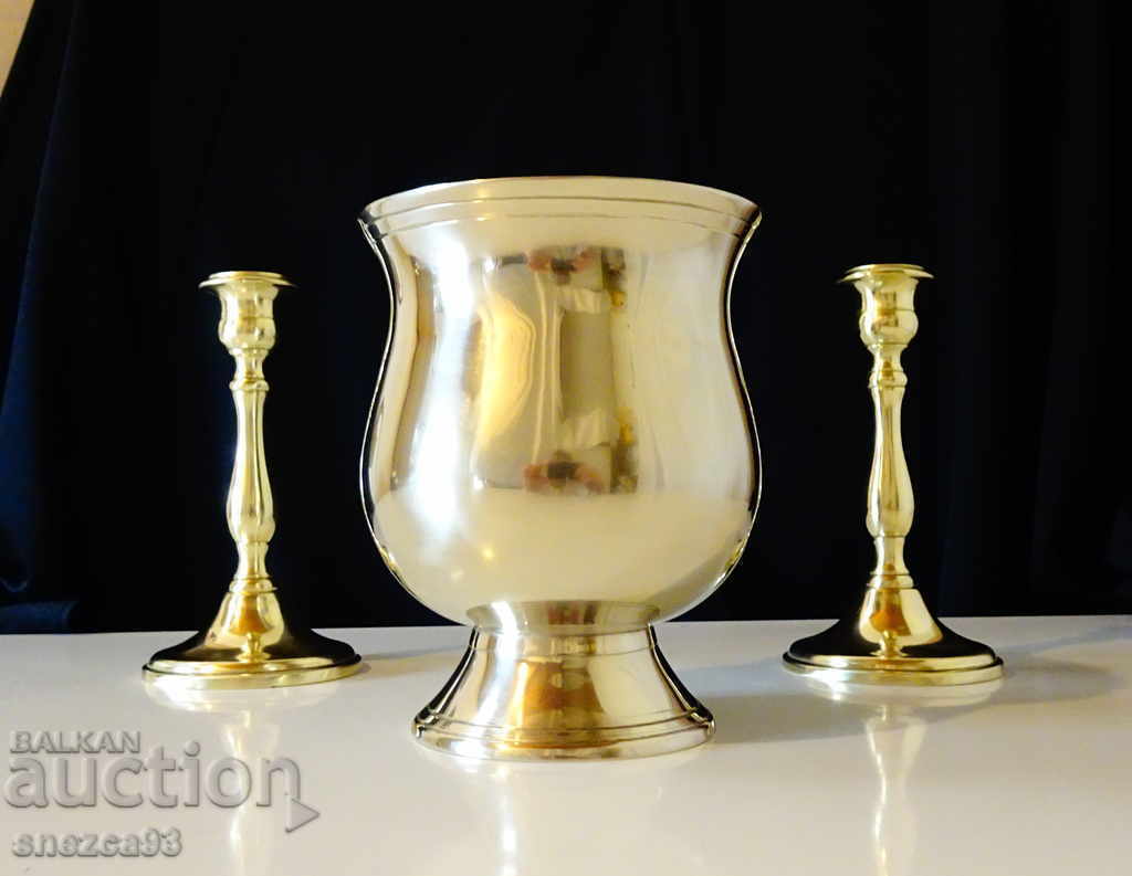 Auction Magnificent bronze goblet, cup, mug 800 ml Auction Magnificent bronze goblet, cup, mug 800 ml