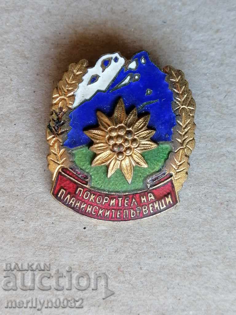 Conqueror of Mountain Peaks Breast Badge Insignia