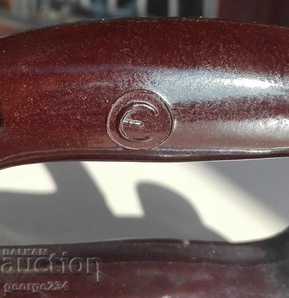 IRON NRB 1959 UNIQUE MARKING "E". - see terms and conditions with price 30.00 BGN | € 15.34 IRON NRB 1959 UNIQUE MARKING "E". - see terms and conditions with price 30.00 BGN | € 15.34