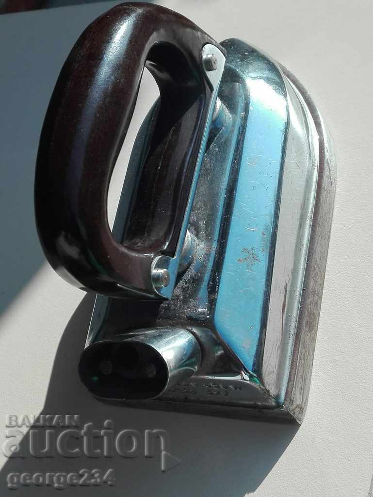 IRON NRB 1959 UNIQUE MARKING "E". - see terms and conditions - 5 IRON NRB 1959 UNIQUE MARKING "E". - see terms and conditions - 5