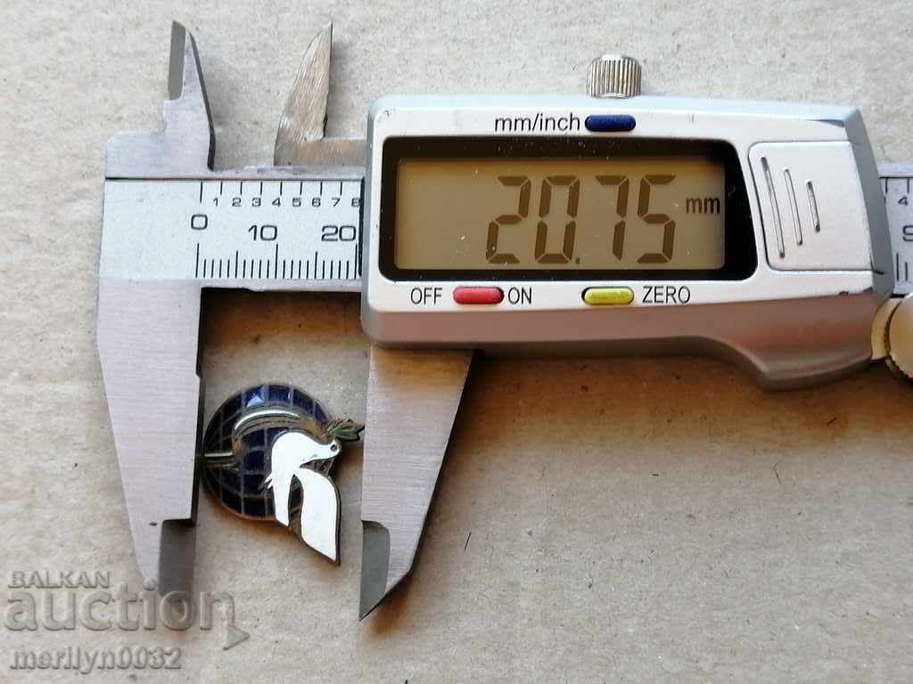 Delivery of Breastplate for Peace on the Planet Medal Badge Delivery of Breastplate for Peace on the Planet Medal Badge