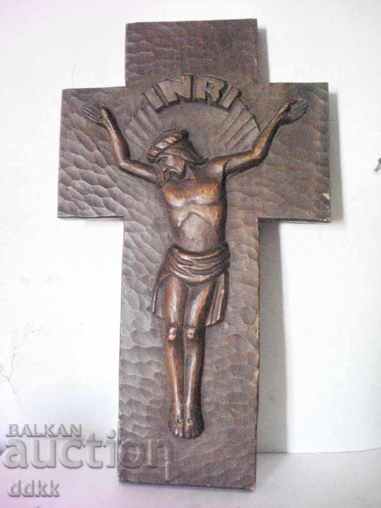 Sculptură veche cu cruce