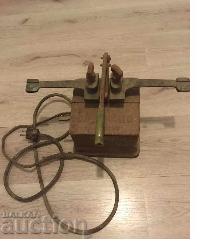 Licitație Mașină de lipire a benzii de bandă