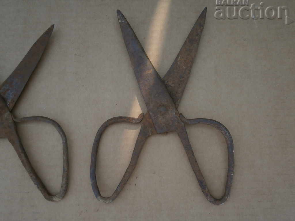 Delivery of lot of ancient primitive scissors Delivery of lot of ancient primitive scissors
