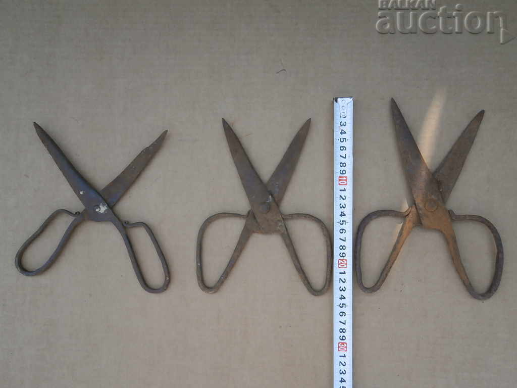 lot of ancient primitive scissors - 5 lot of ancient primitive scissors - 5