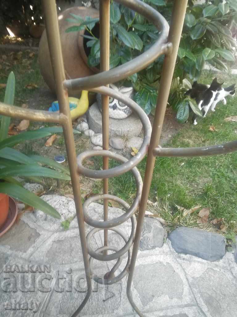 Auction  Big candlestick