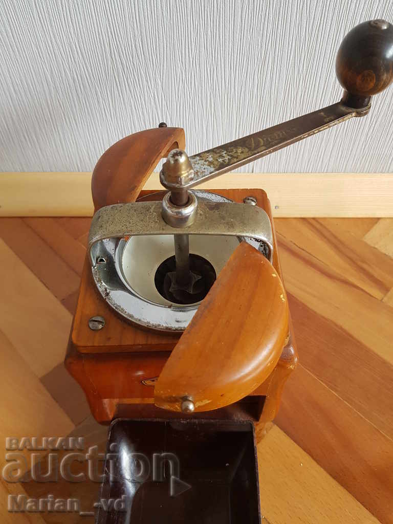 Delivery of Old Dienes PeDe coffee grinder Delivery of Old Dienes PeDe coffee grinder