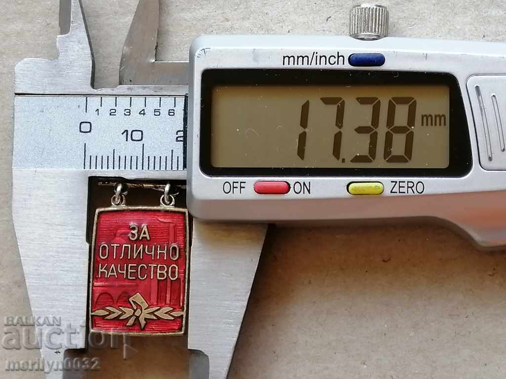 Auction Breastplate Excellent Quality Medal Badge Auction Breastplate Excellent Quality Medal Badge