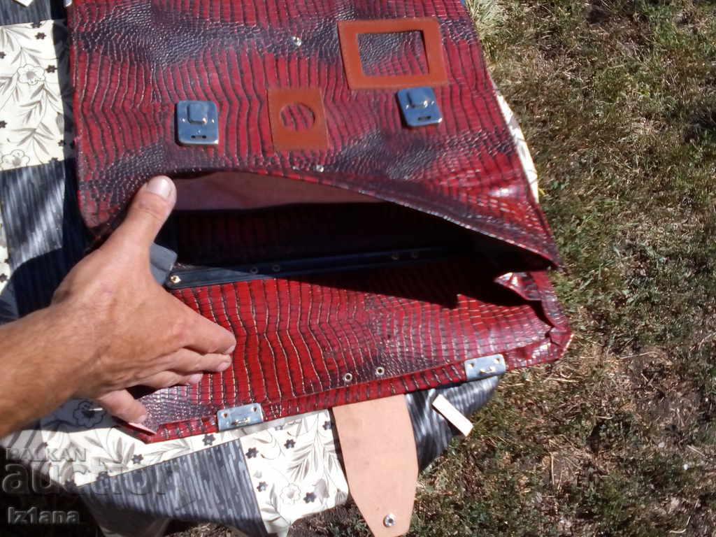 Old school bag - 5 Old school bag - 5